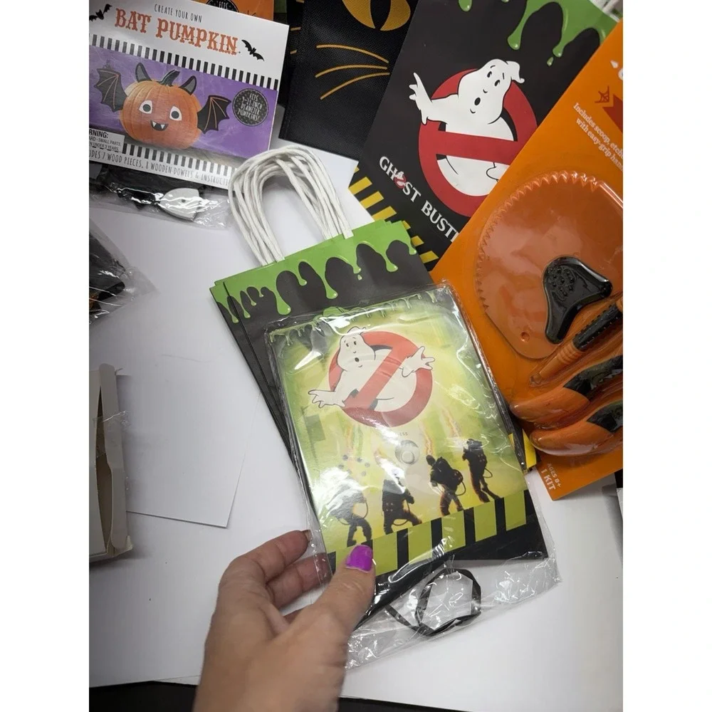 Halloween Party Decor Lot Pumpkins Witch Yard Luminaries Treat Bags Tattoos Saw